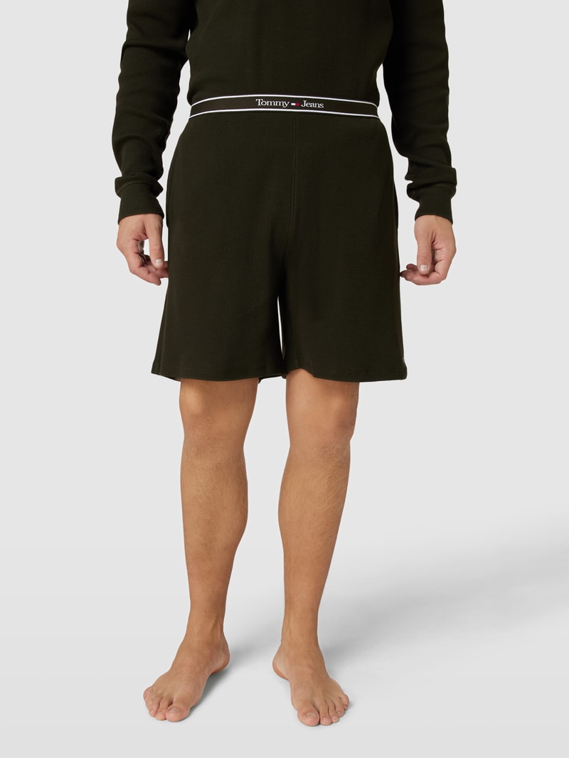 Sweatshorts mit Waffelstruktur in dunkelgrün