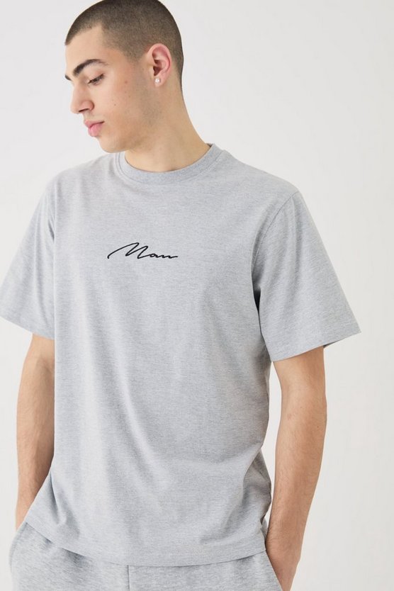 Man Signature Basic T-Shirt