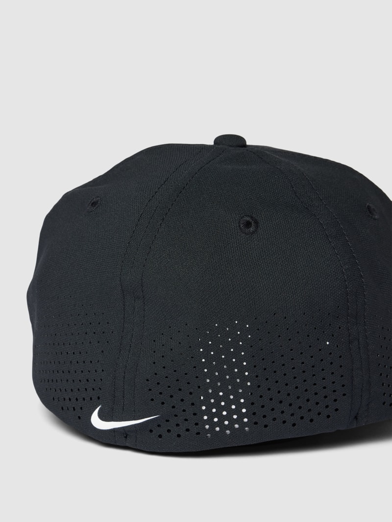 Basecap mit Label-Print in schwarz