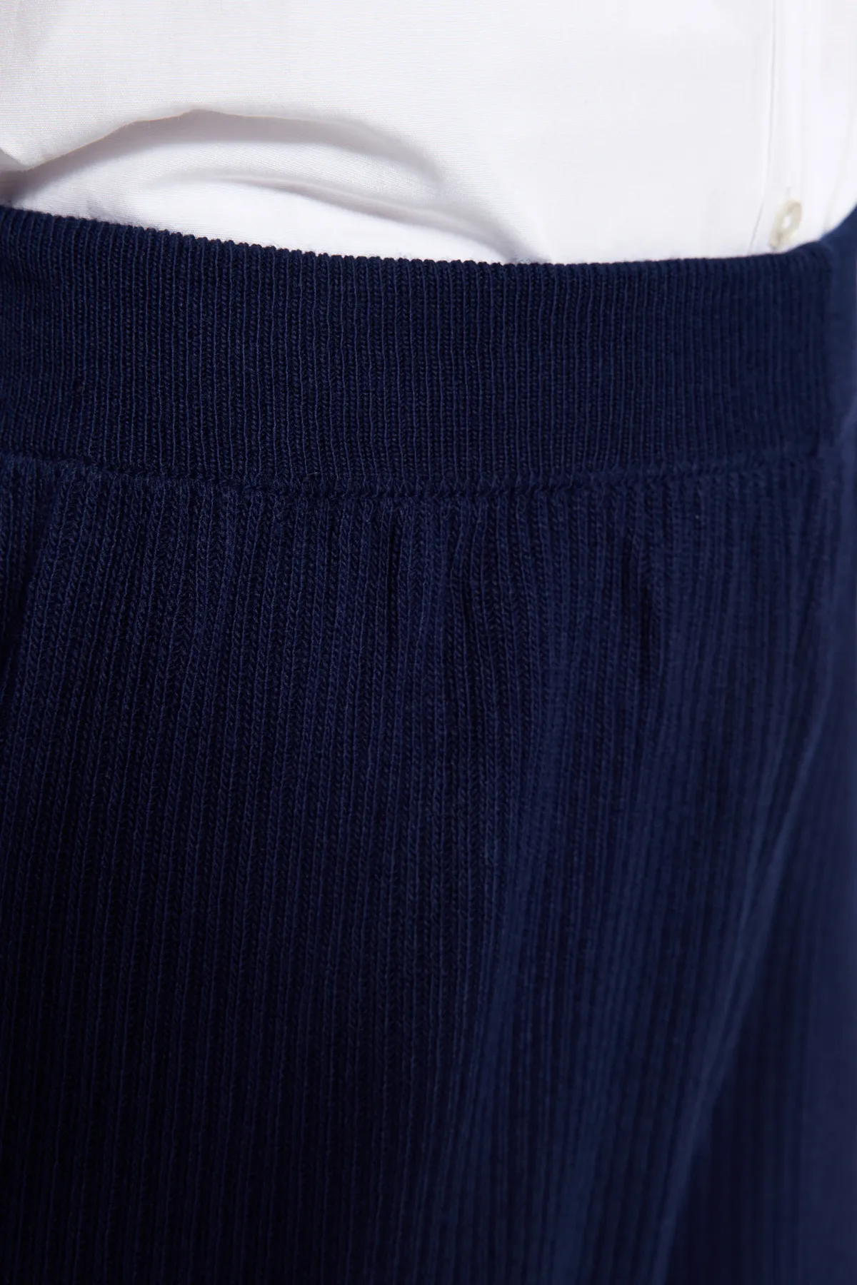 Trendyol Modest  Marineblaues Strickpullover-Hosen-Set mit Gürtel aus Messing, Strickoberteil und -unterteil TCTAW24US00045