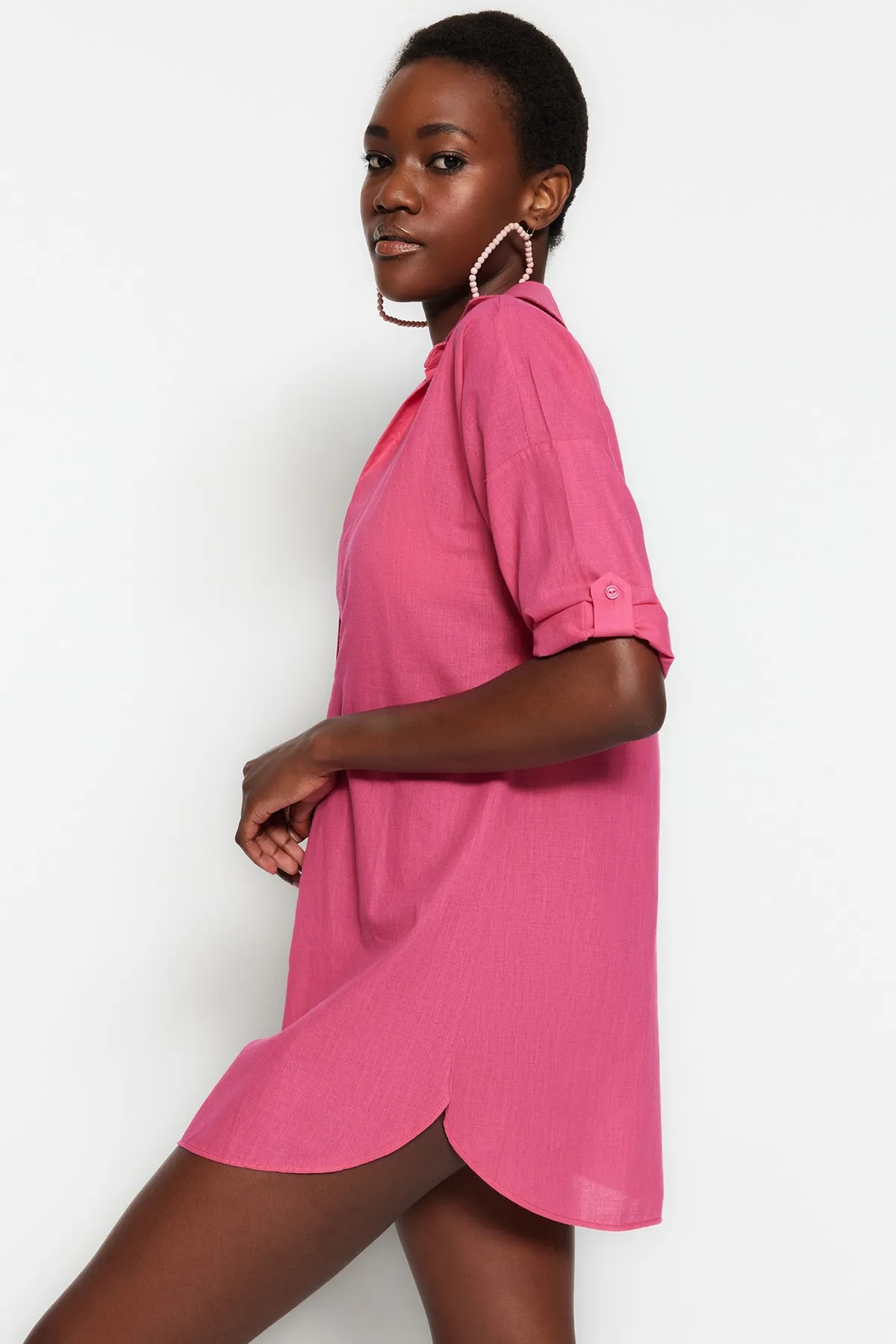 Trendyol Collection  Fuchsia Mini-Strandkleid aus 100 % gewebter Baumwolle TBESS21EL3979
