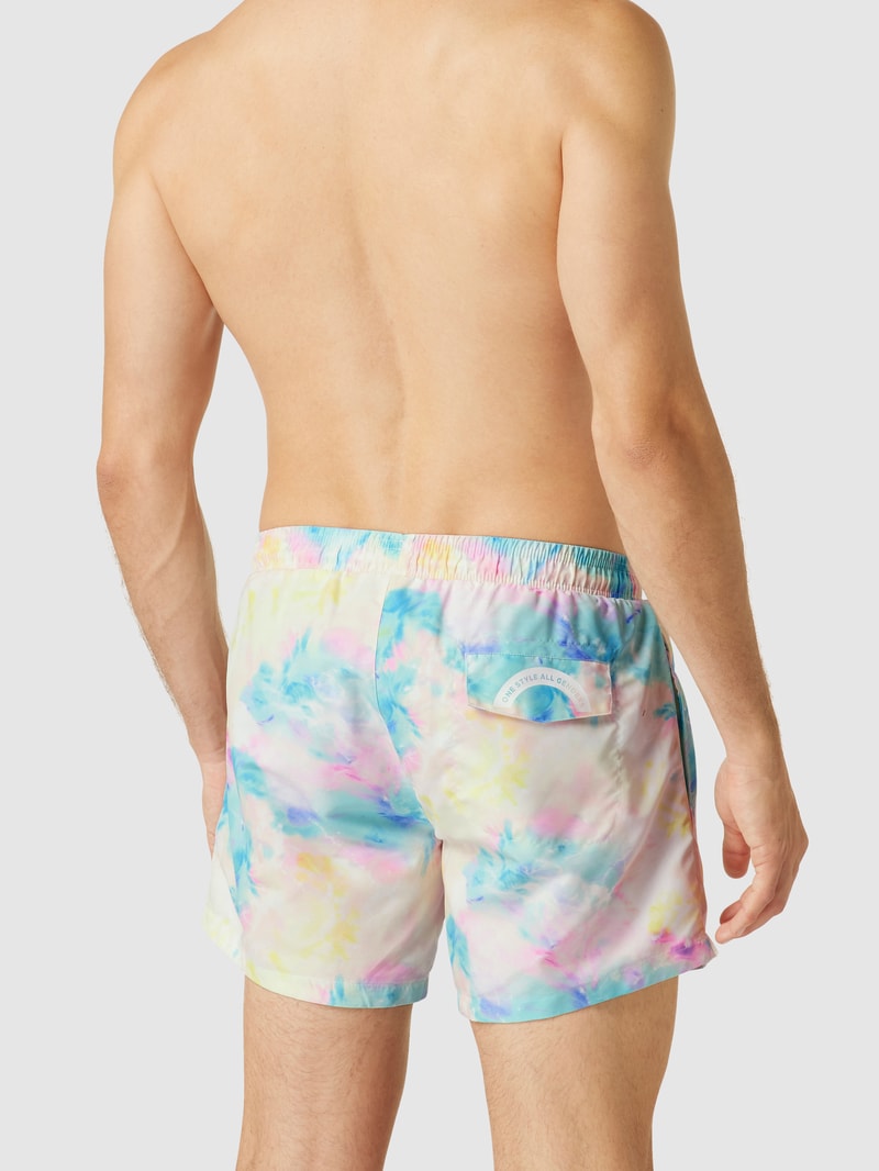Badehose im Batik-Look Modell 'Firefish' in grün