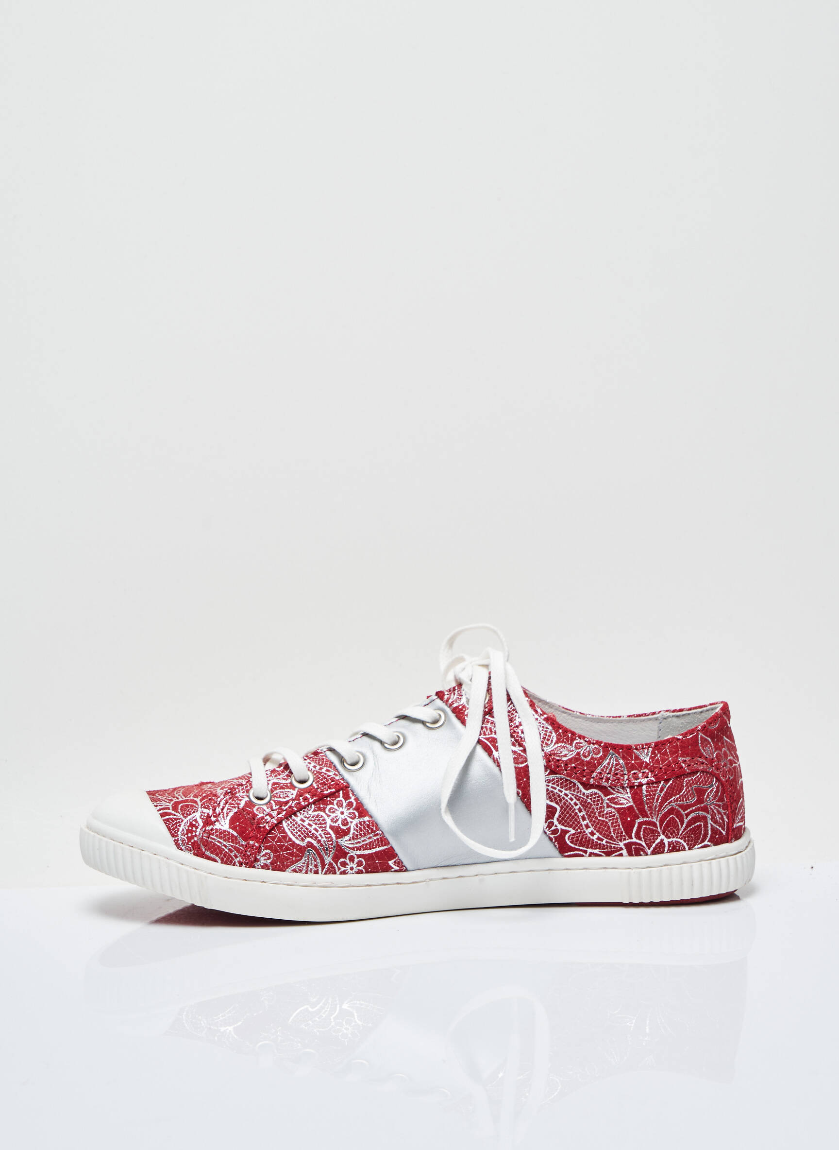 Pataugas Baskets Femme couleur rouge