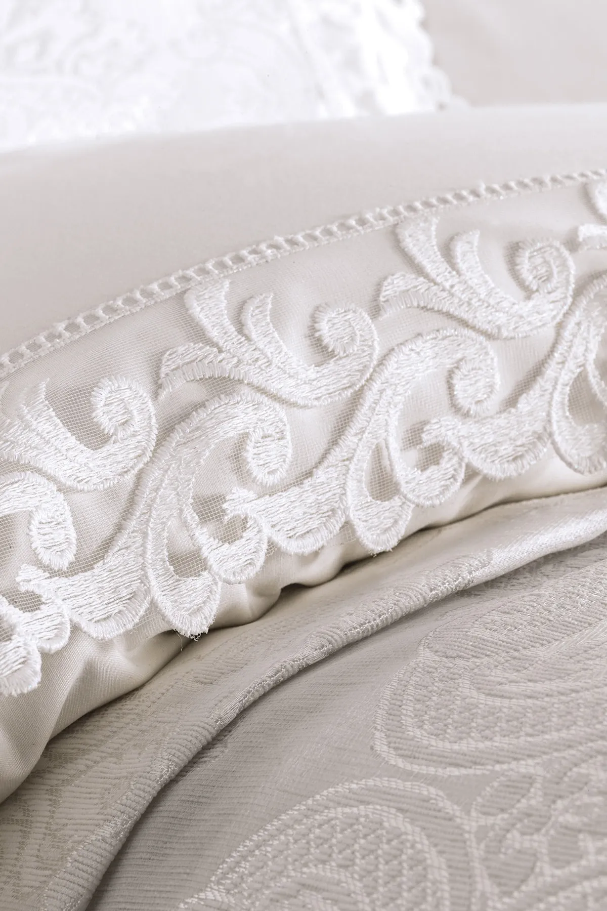 Çeyiz Diyarı  Französisches Spitzen-Belinda-Brautset, 7-teilig, Creme