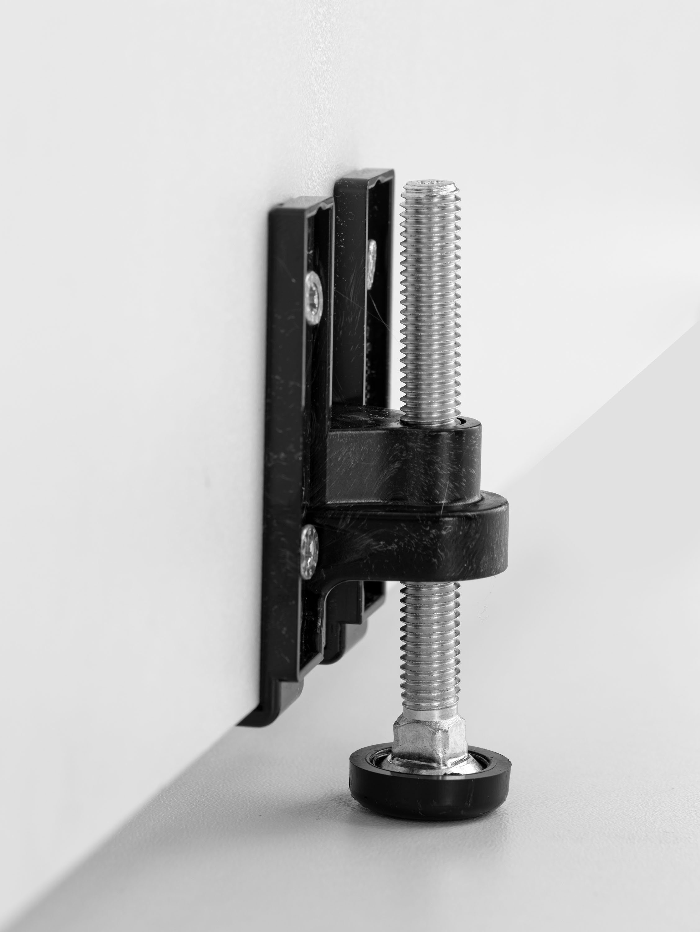 HELD MÖBEL Küchenzeile Lani, mit MDF-Fronten, Breite 240 cm, wahlweise mit E-Geräten, Höhen-Ausgleichsfüße 0-4 cm