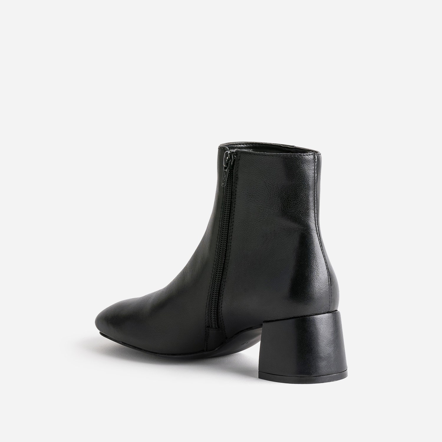 Boots à talon flare noir en cuir
