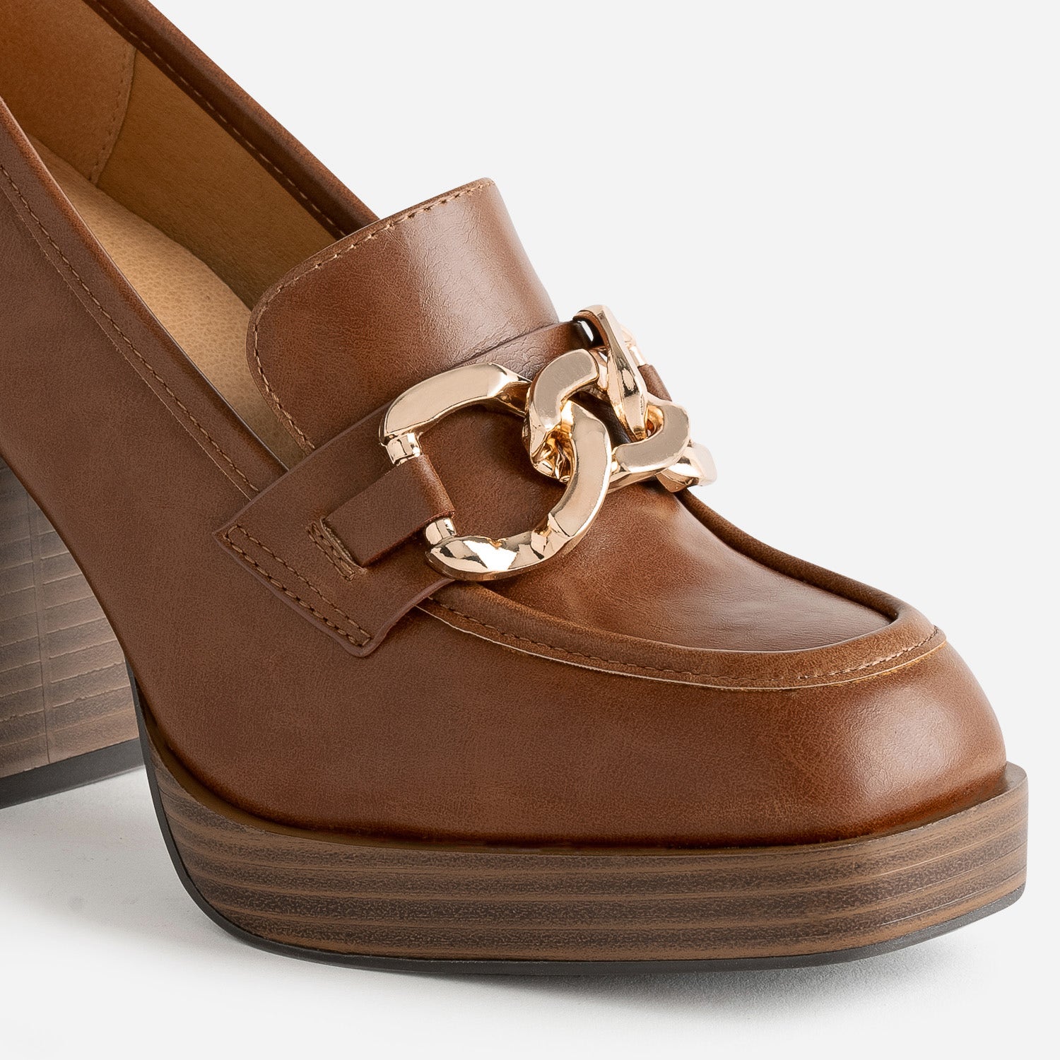 Mocassin à talon camel éco-conçu avec maxi chaîne