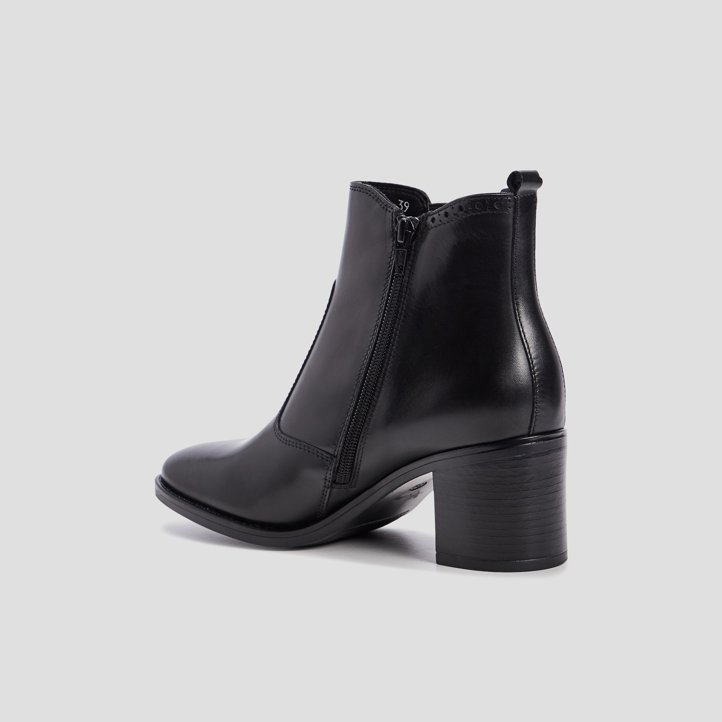 Bottines cuir chelsea perforées noir femme | La Halle