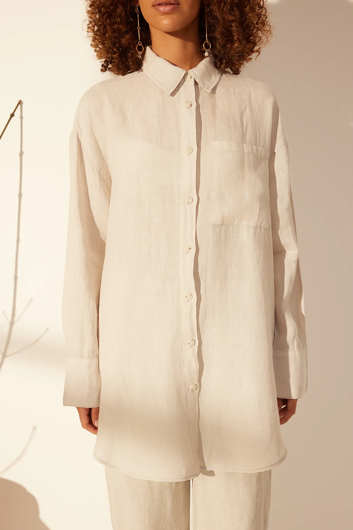 Trendyol Collection  Graues Oversize-Hemd aus 100 % Leinen TWOSS24GO00118