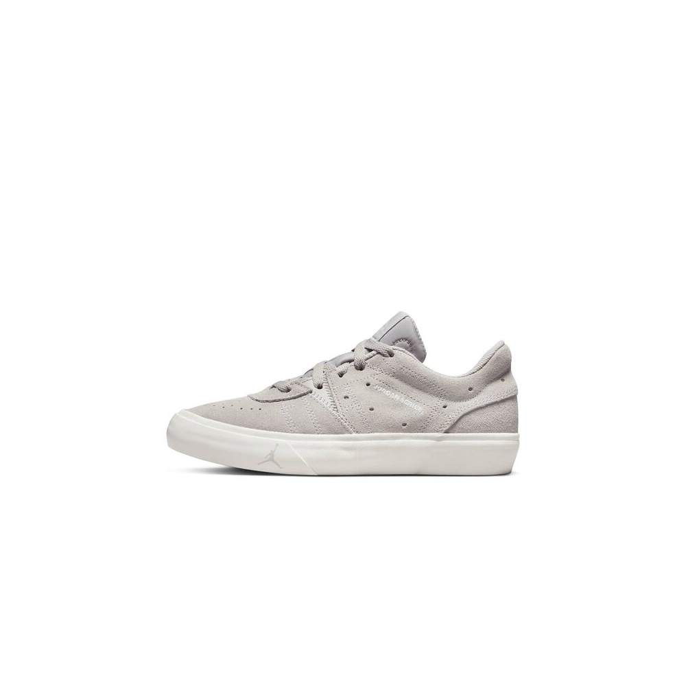 NIKE JORDAN Series DN3205-002 / grau