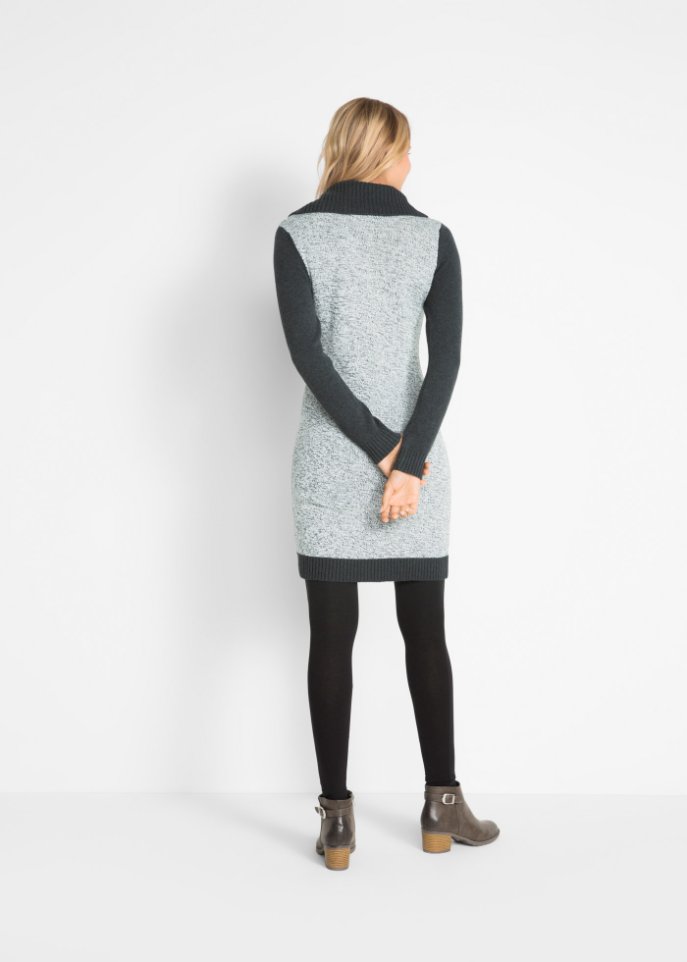 Knieumspielendes Strickkleid, Langarm