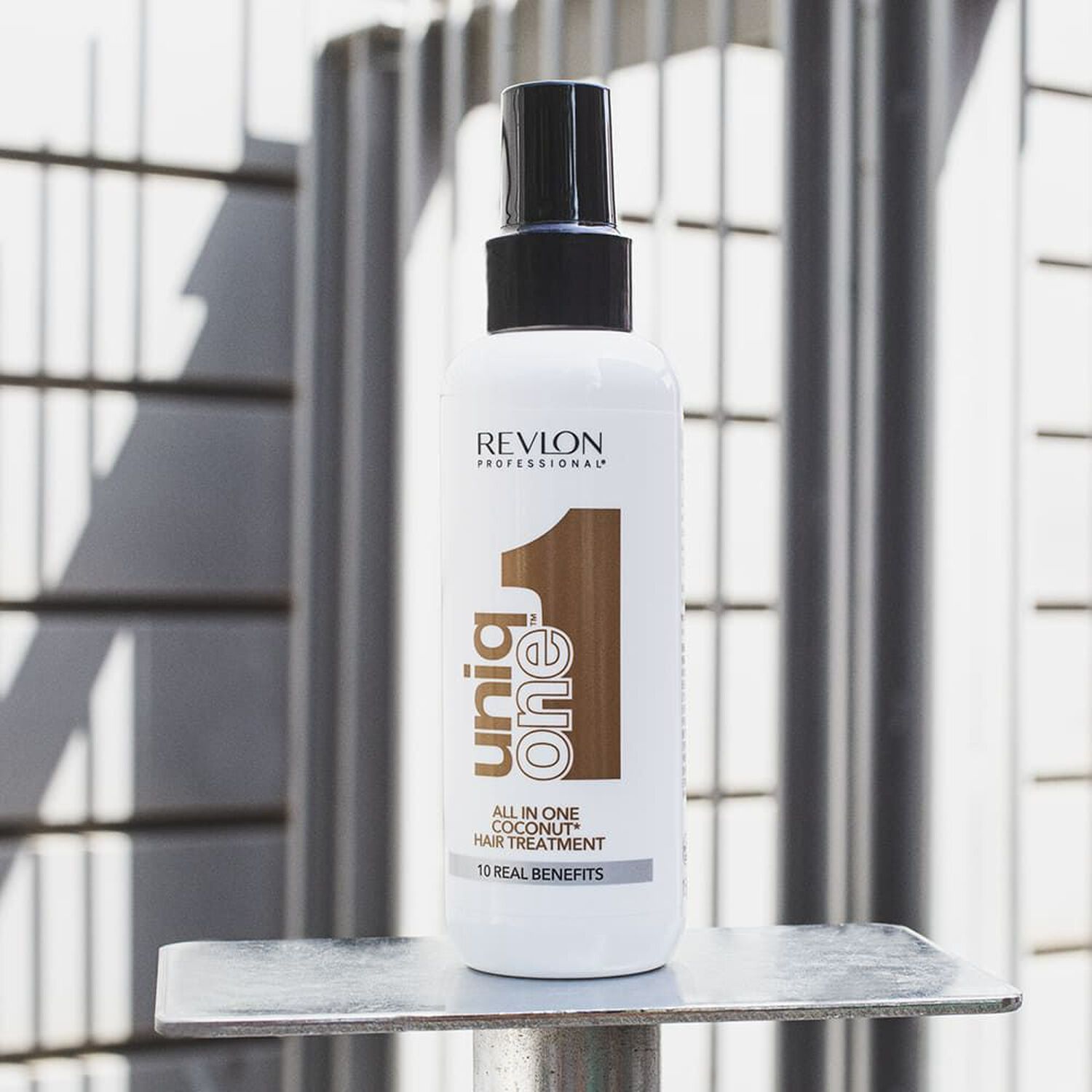 revlon professional Masque Spray Sans Rinçage 10 Bienfaits Coco UNIQONE™ - Tous Types de Cheveux - 150 ml
