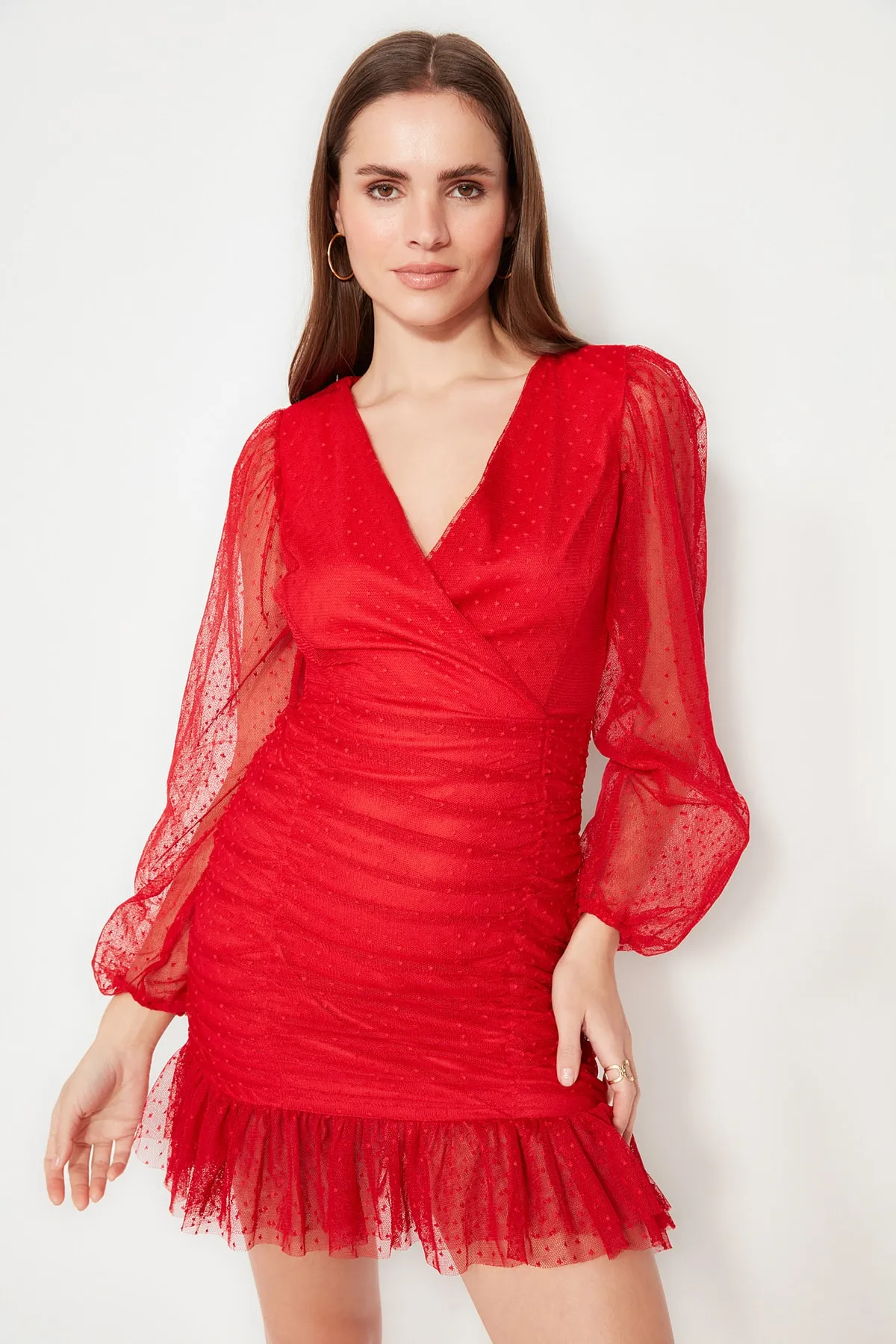 Trendyol Collection  Elegantes Abendkleid aus rot gefüttertem Tüll TPRSS20EL0317