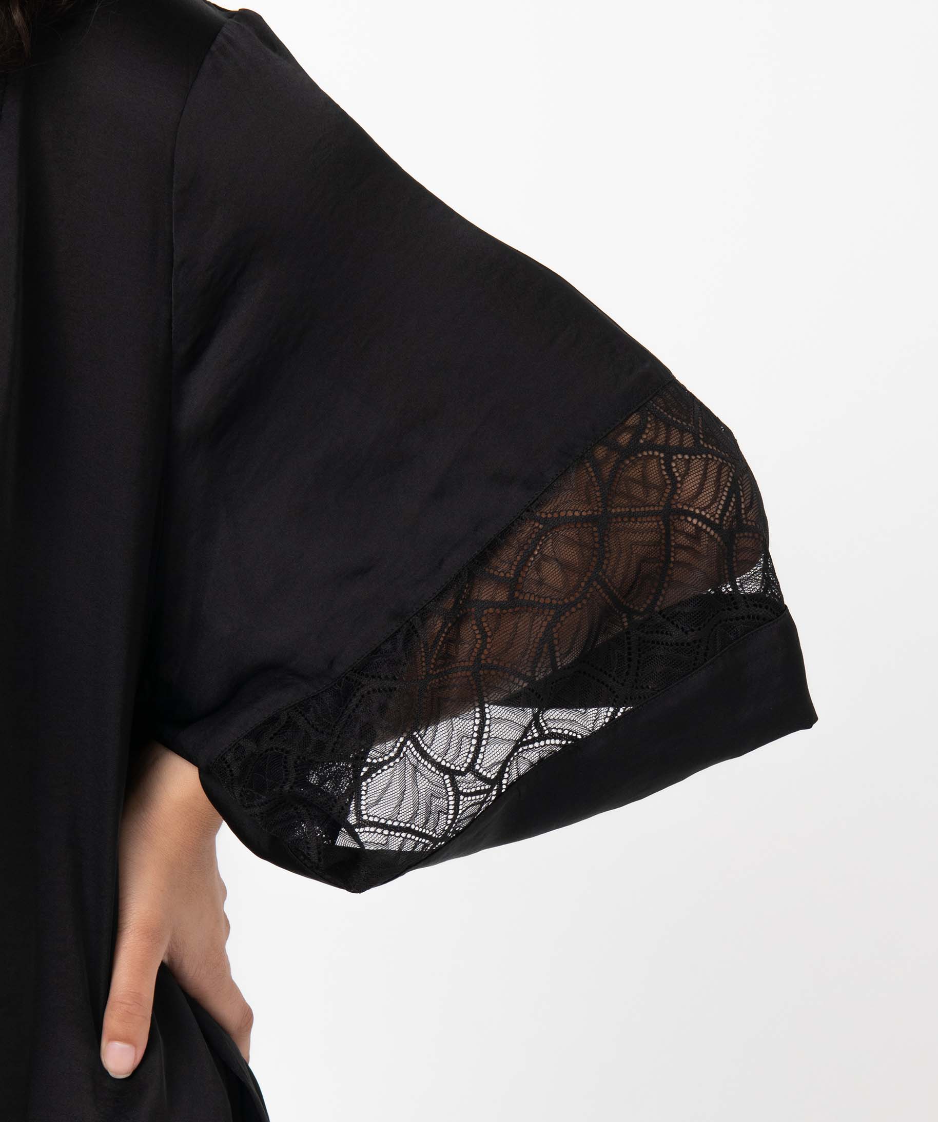 Veste d’intérieur femme en matière satinée et dentelle noir | GEMO