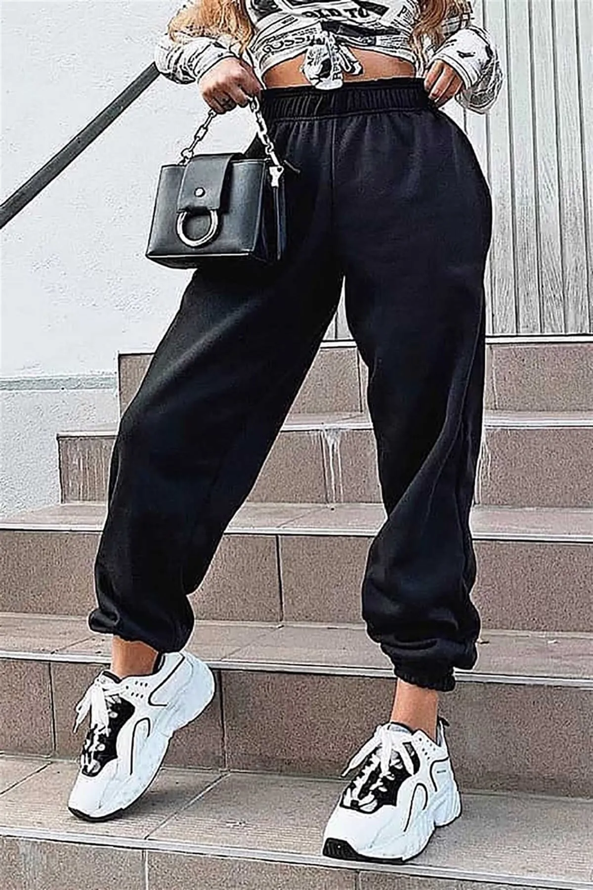 Madmext  Mad Girls Schwarzer Oversize-Damen-Trainingsanzug mit elastischen Beinen Mg324