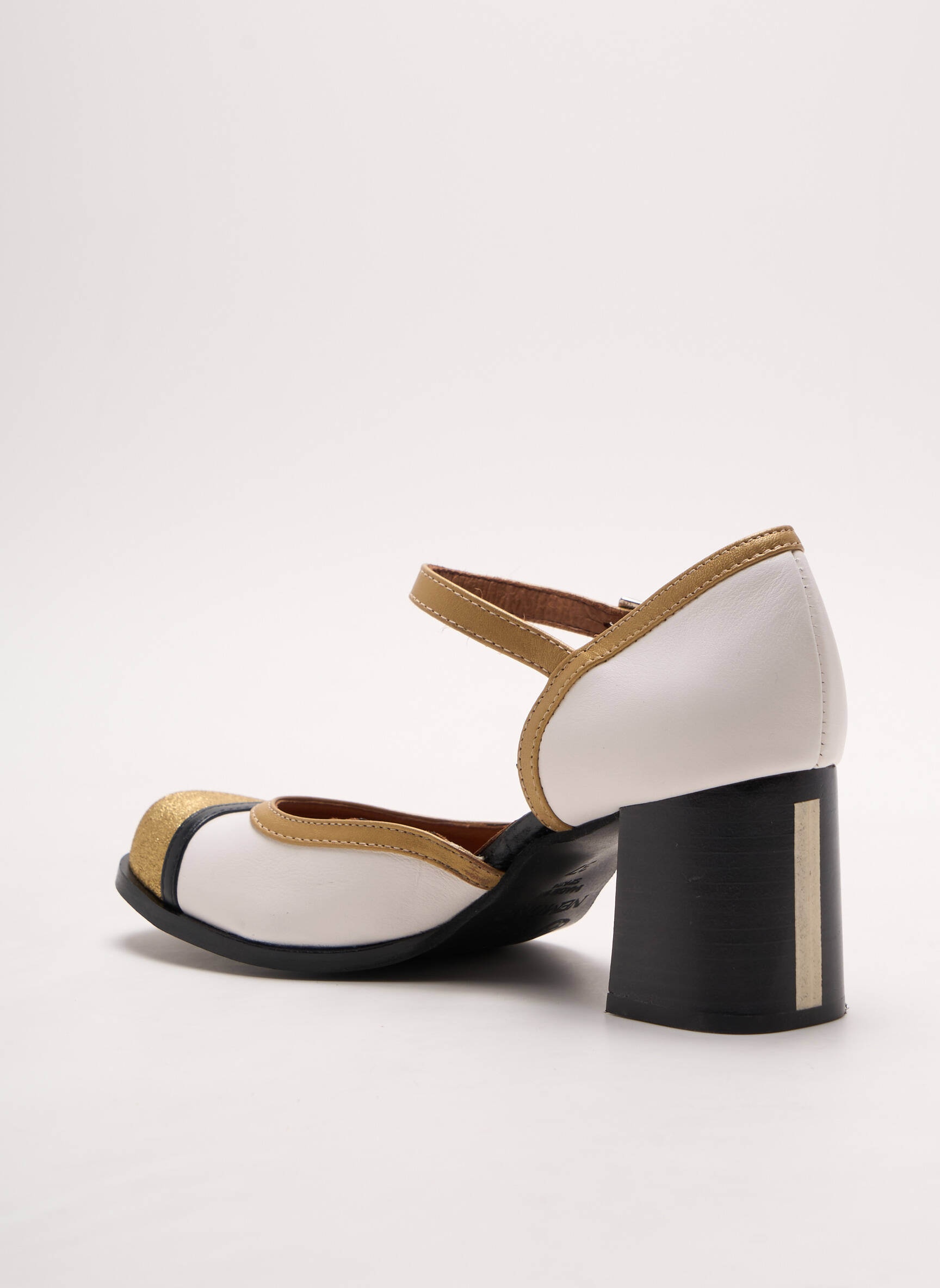 Nemonic Sandales Nu Pieds Femme couleur blanc