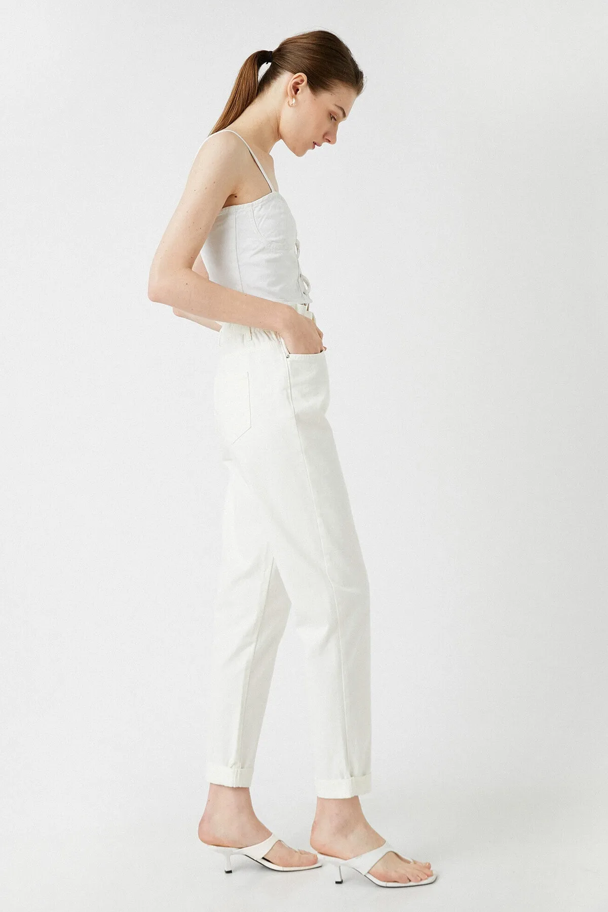 Koton  Off-White-Jeans für Damen 2YAK47004MW