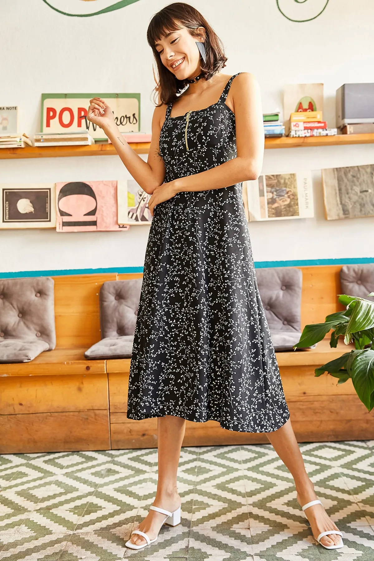 Olalook  Schwarzes gemustertes Damenkleid mit Reißverschluss ELB-19000615