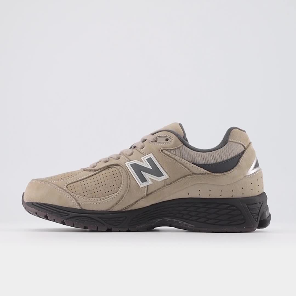New Balance 2002R M2002REG / braun