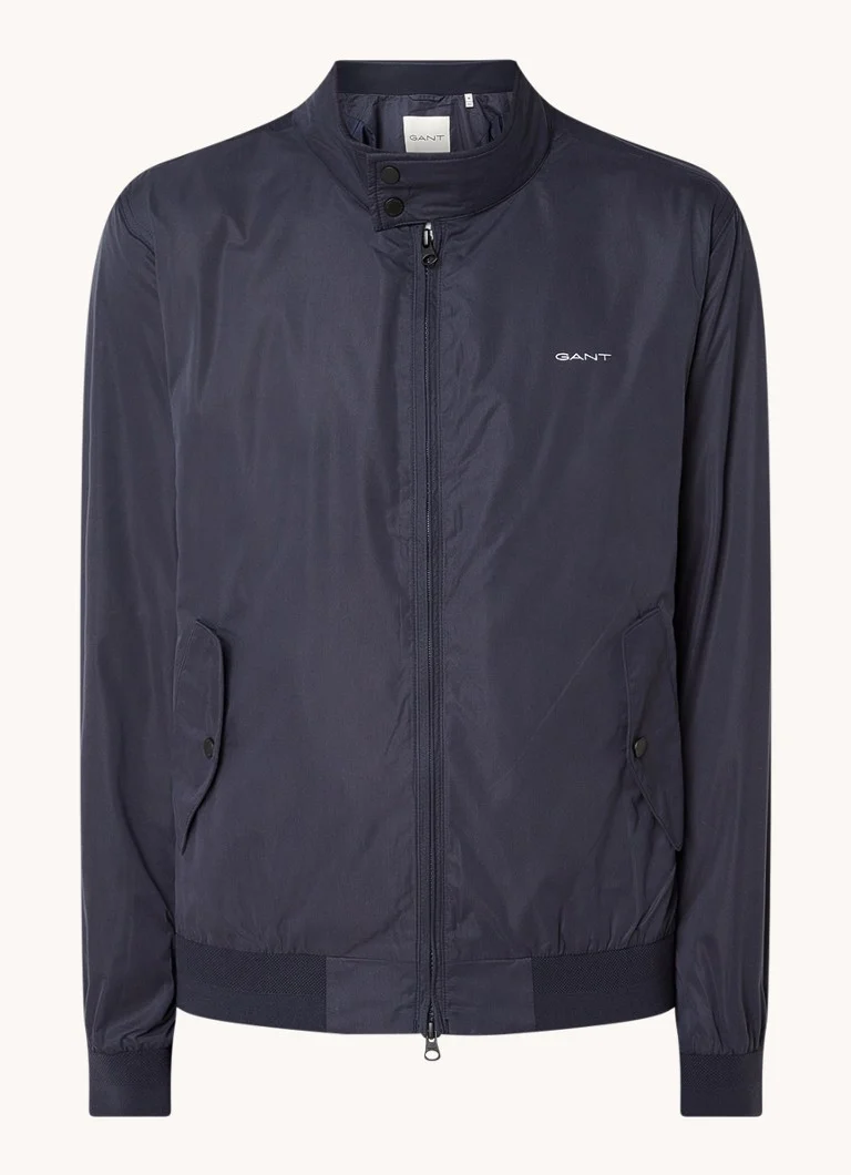Vetrovka Gant Harrington z žepi in logotipom