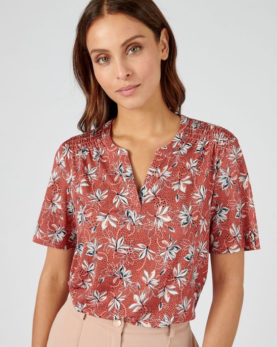 Tee-shirt en crêpe imprimé.