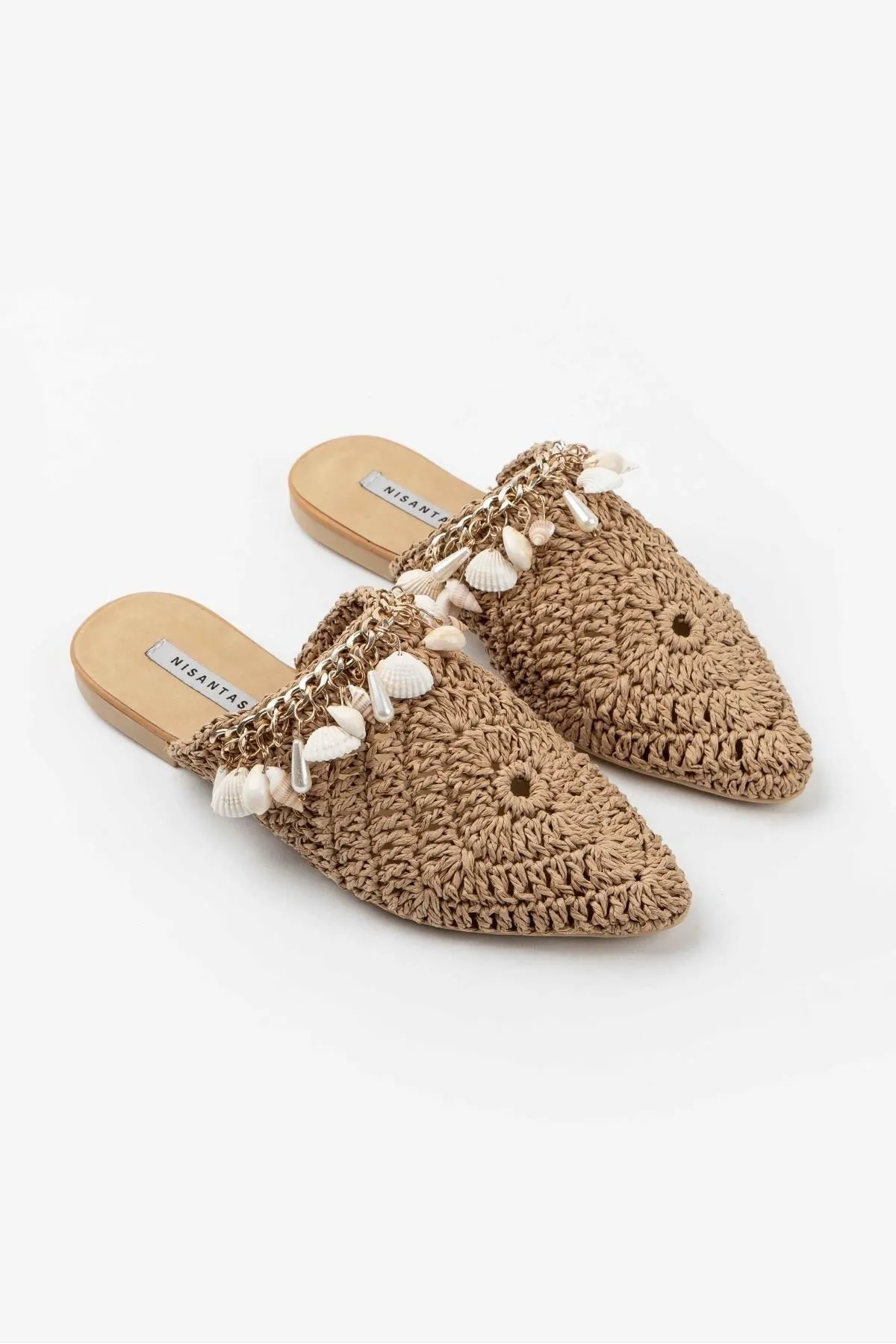 NİŞANTAŞI SHOES  Lisa Tan gestrickte Damenhausschuhe mit Muscheldetails