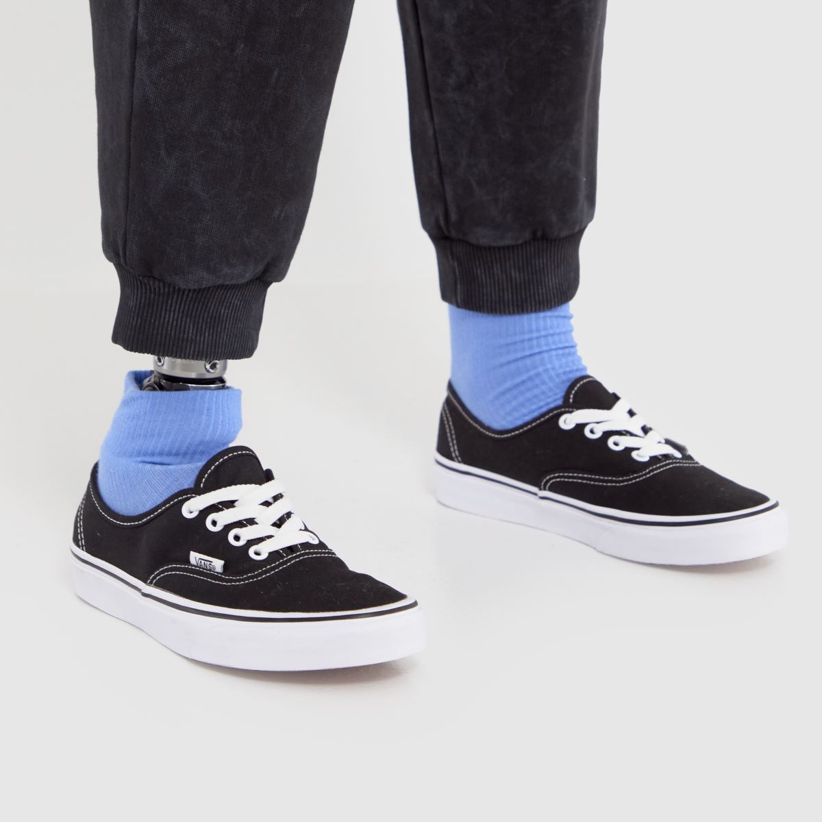 Vans Authentic II – Svarta och vita träningsskor