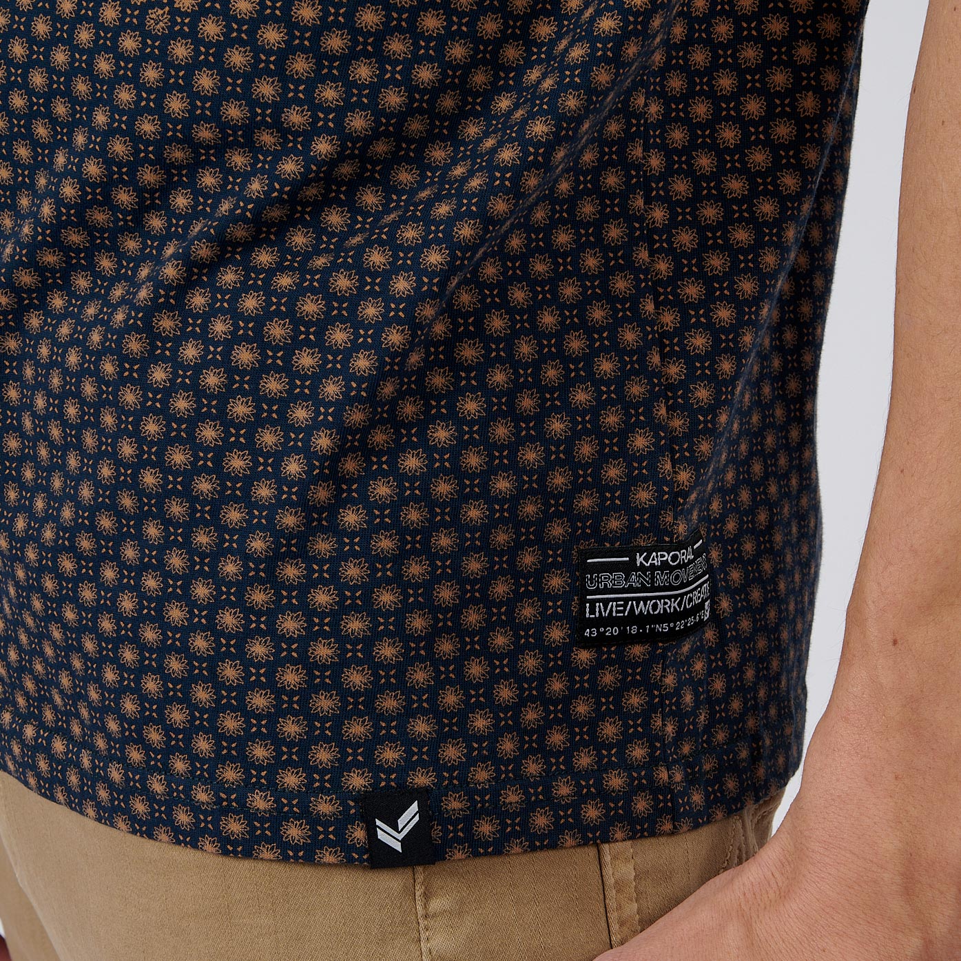 NEIL   T-shirt bleu fleuri homme 100% coton
