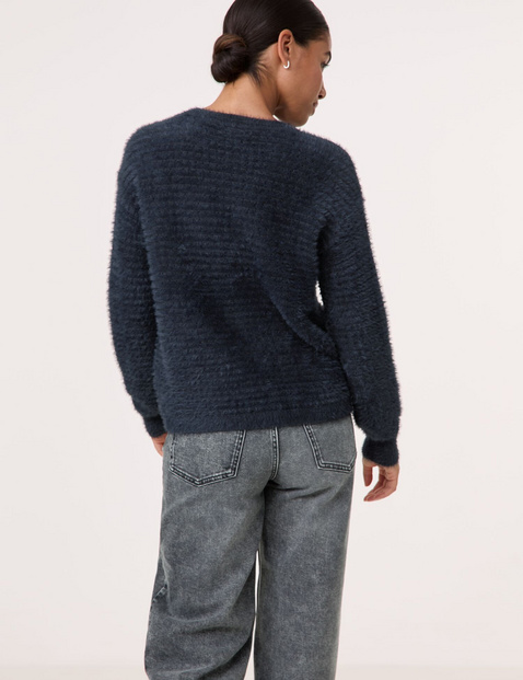 Flauschiger Pullover mit Pailletten-Detail