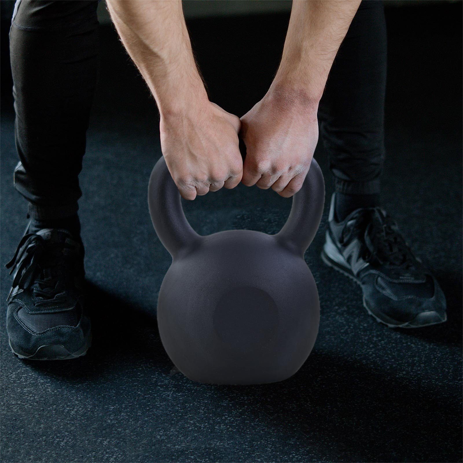RAMROXX Kettlebell 24 kg Premium Gusseisen Kettlebell Kugelhantel Schwunghantel Schwarz, Sehr robuste Ausführung aus Gusseisen für den professionellen und langlebigen Einsatz