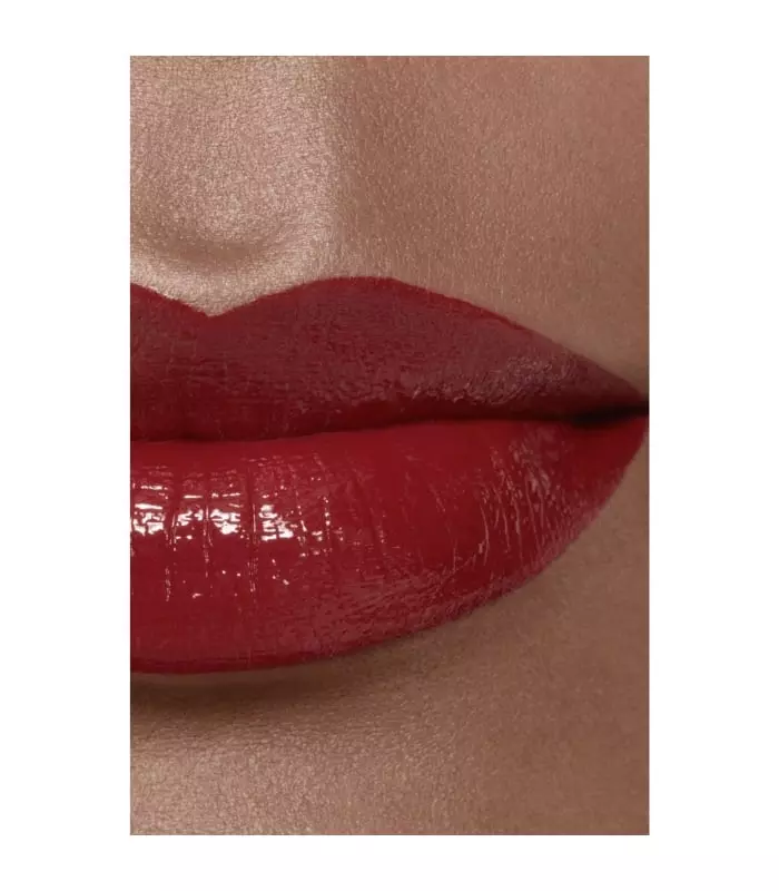 ROUGE ALLURE LAQUE Le rouge liquide brillant ultra tenue