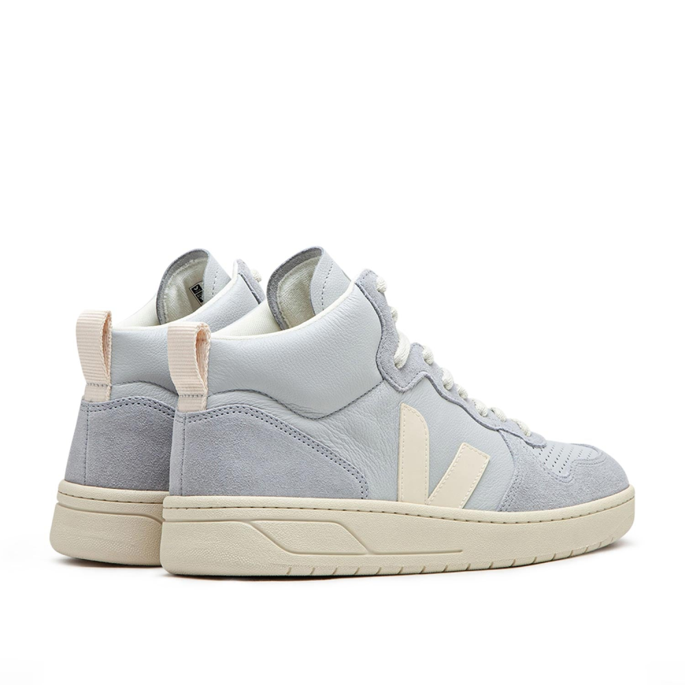 VEJA V 15 Leather VQ2003590B / grau