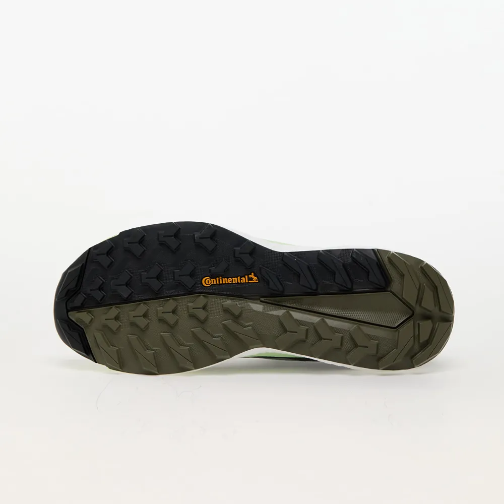 adidas Free Hiker 2 Low IE5109 / grün