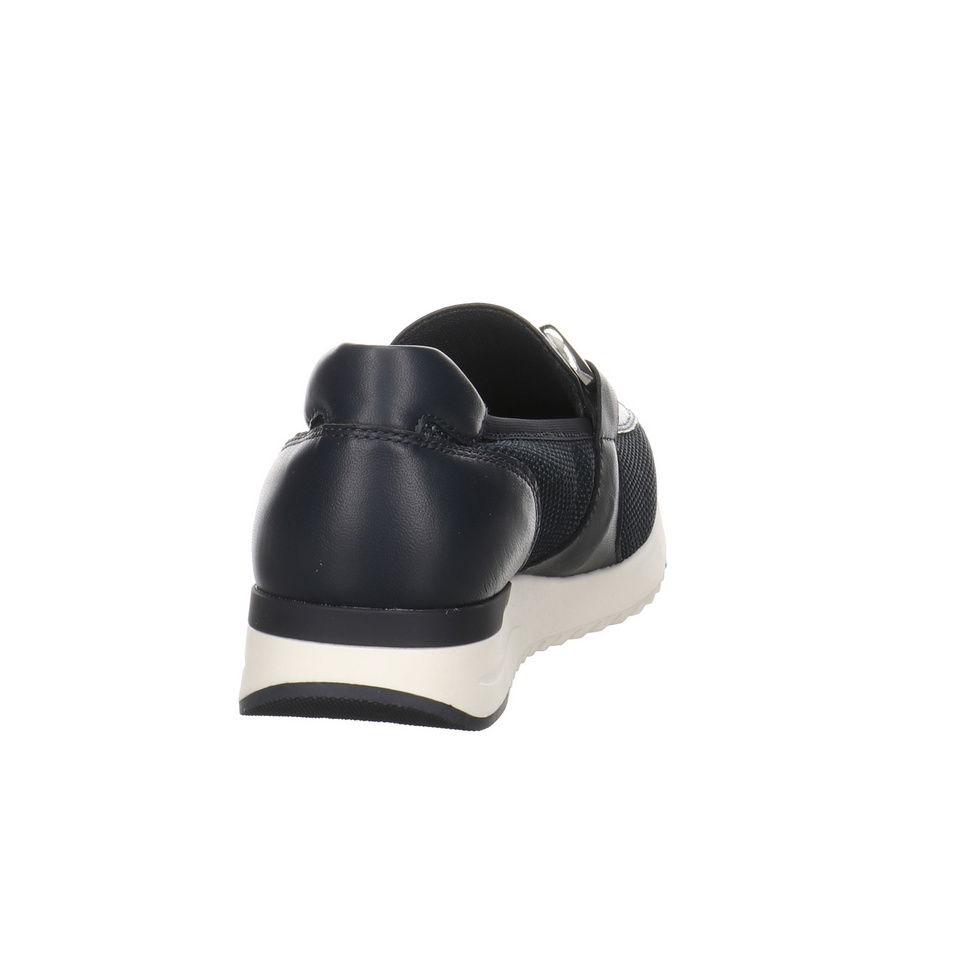 Caprice Slipper