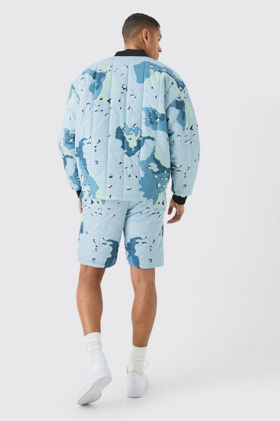 Gesteppte Camouflage Shorts & Bomberjacke
