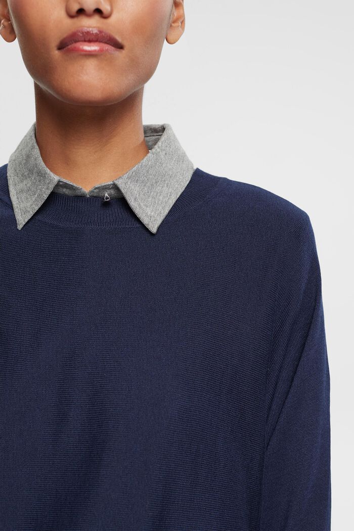 Pullover aus recyceltem Material