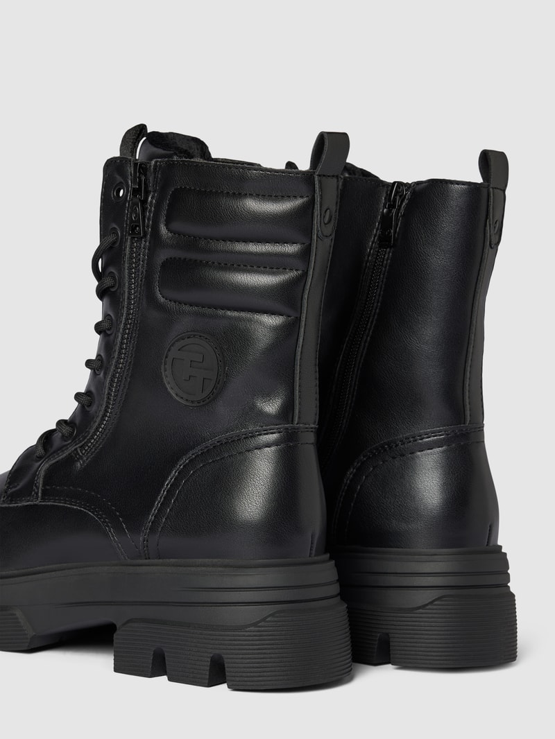 Schnürstiefel in Leder-Optik in schwarz