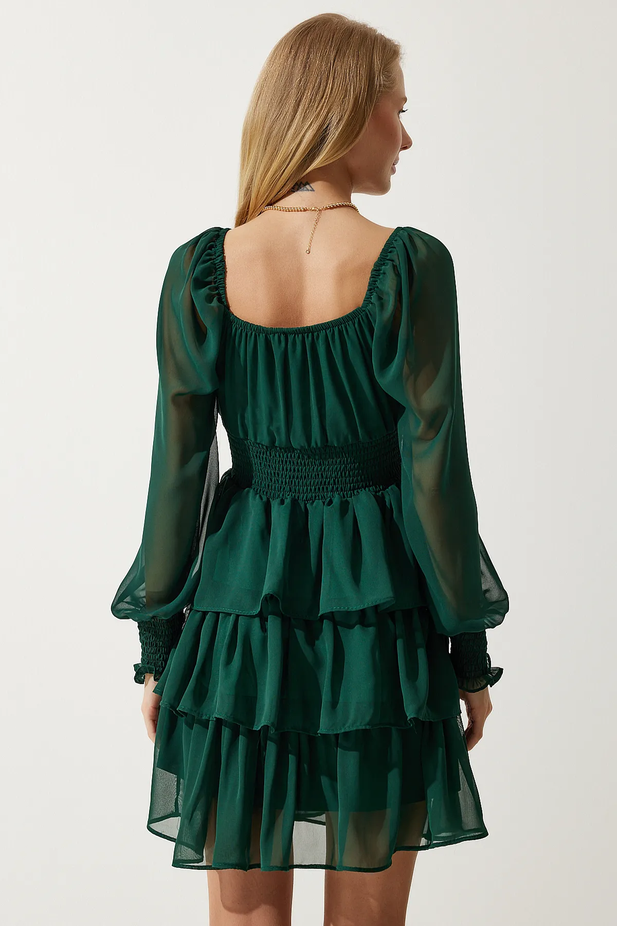 Happiness İstanbul  Smaragdgrünes Volant-Chiffonkleid für Damen DK00168