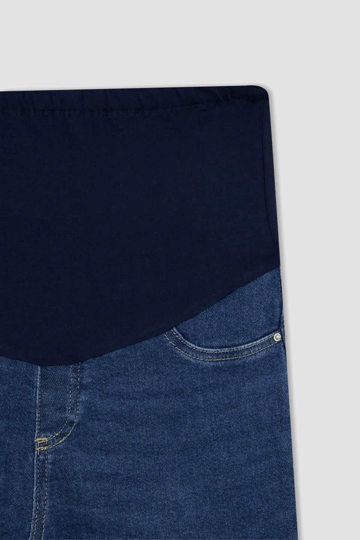 DeFacto  Lange Boyfriend-Umstandshose mit hoher Taille