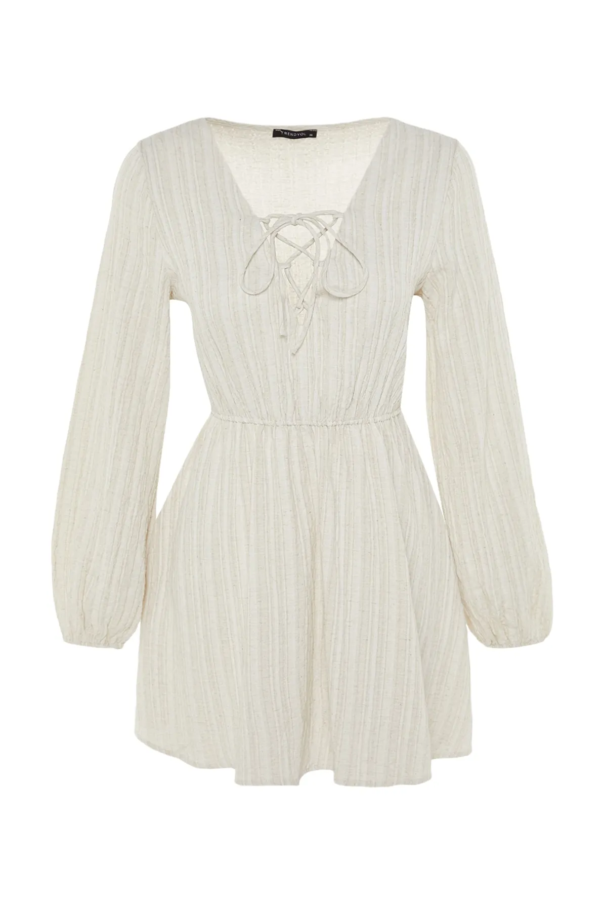 Trendyol Collection  Ecrufarbenes Mini-Strandkleid aus gewebtem, gebundenem Leinengemisch TBESS23EL00103