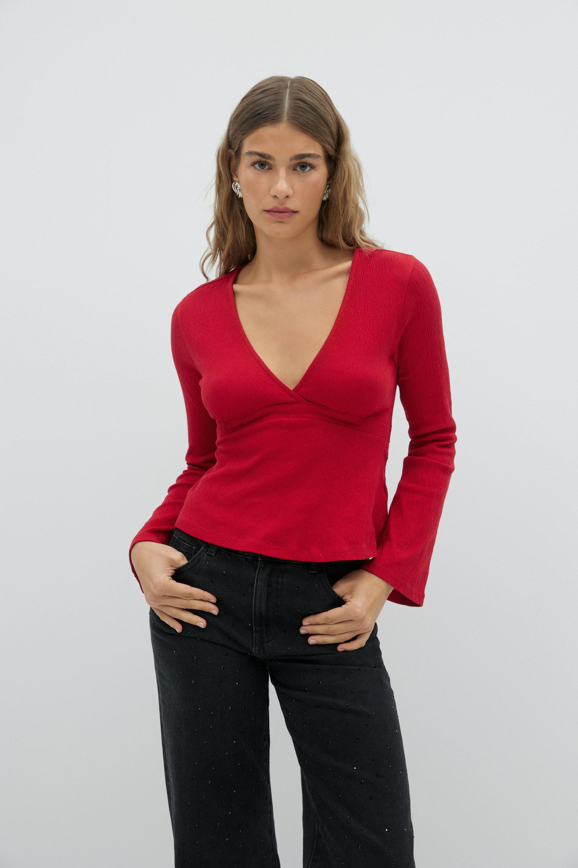 Tie top