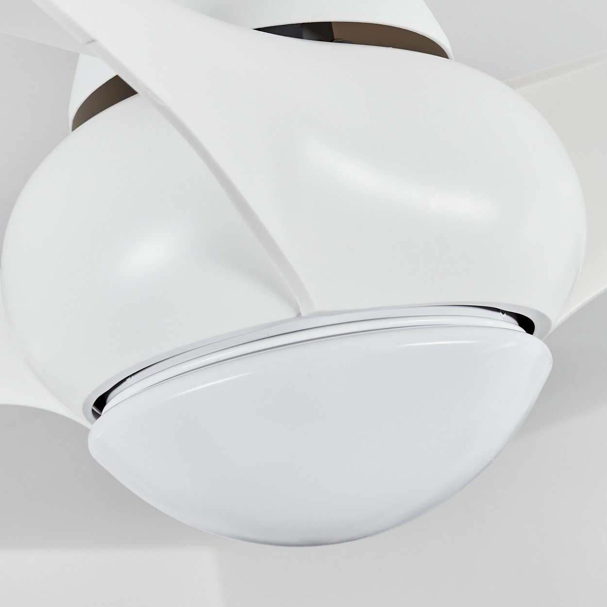 hofstein Tischturmventilator Deckenventilator aus Kunststoff in Weiß, 1 x LED 20 Watt (inkl)