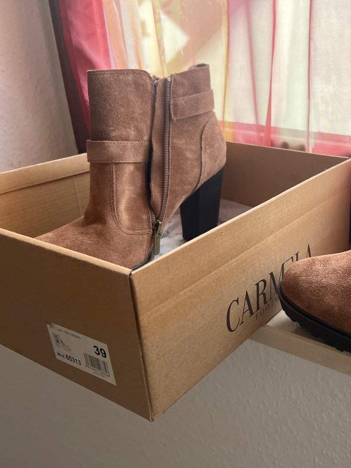CARMELA Leder-Stiefeletten in Taupe günstig kaufen 39