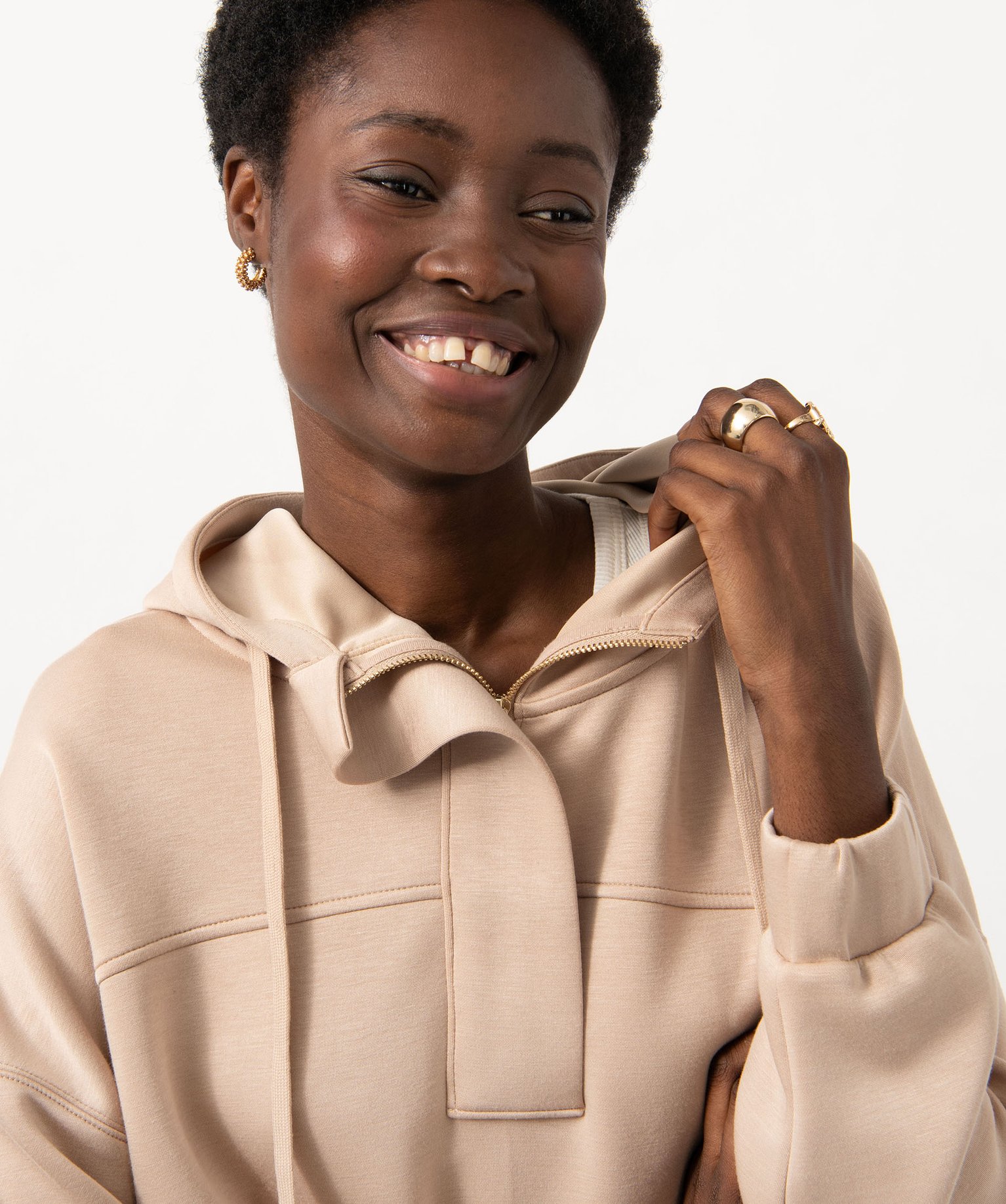 Sweat à capuche oversize avec col zippé femme beige | GEMO