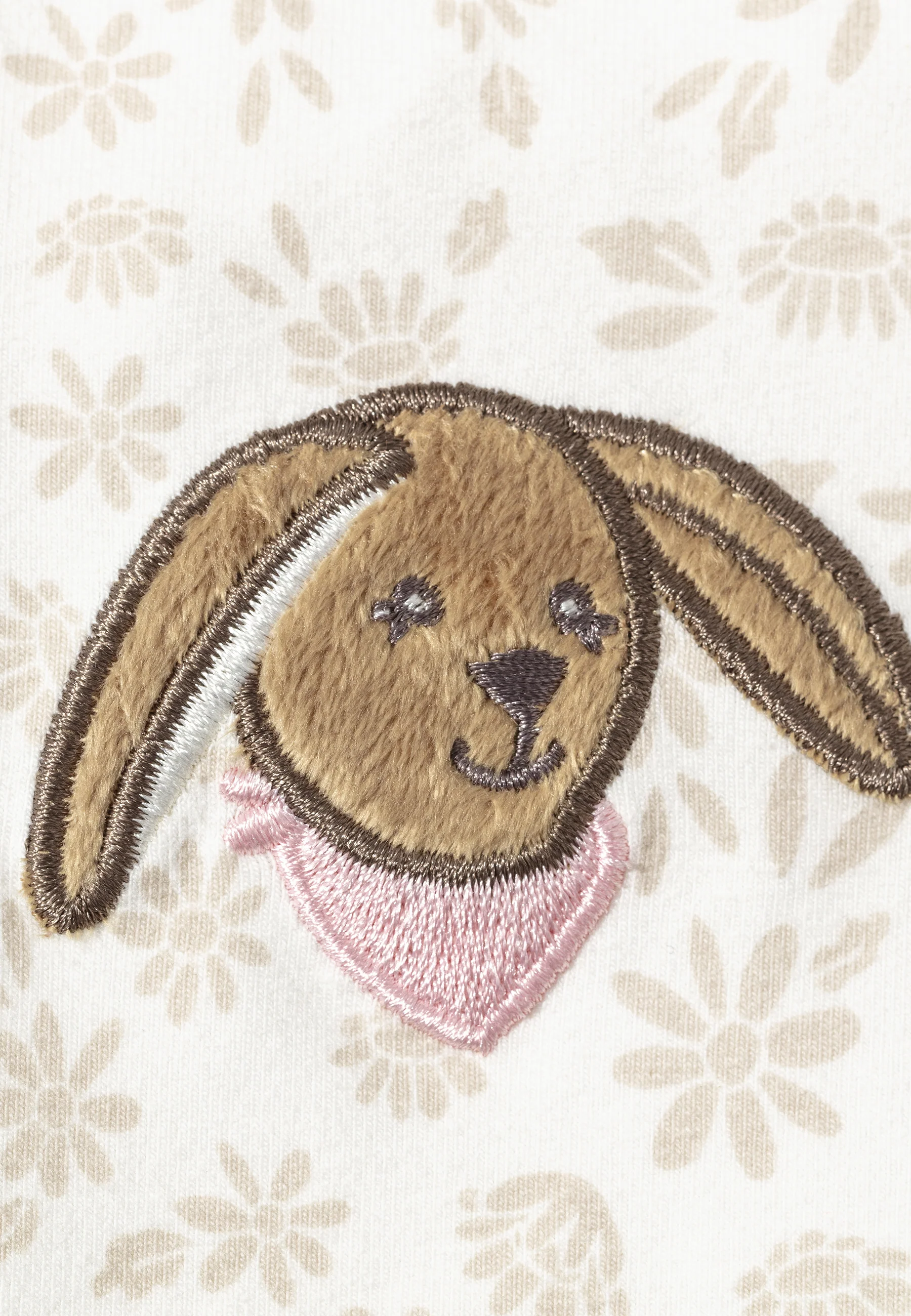 Shirt Hase Happy bedruckt mit Gänseblümchen in ecru