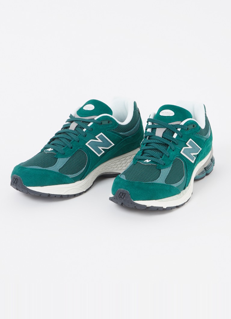 Tenisky New Balance 2002 so semišovými a sieťovanými detailmi