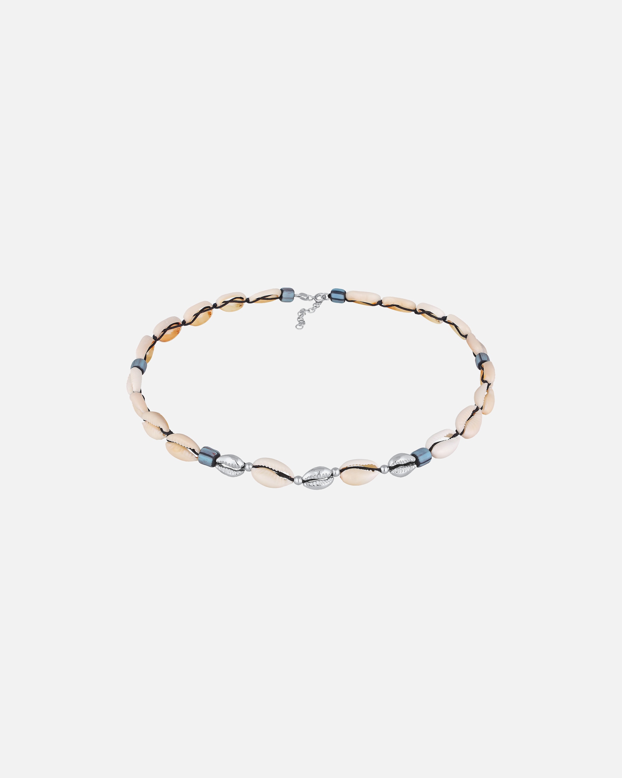 Collana girocollo da donna Elli in stile surfista con perline di vetro e conchiglia di ciprea, in argento sterling 925.