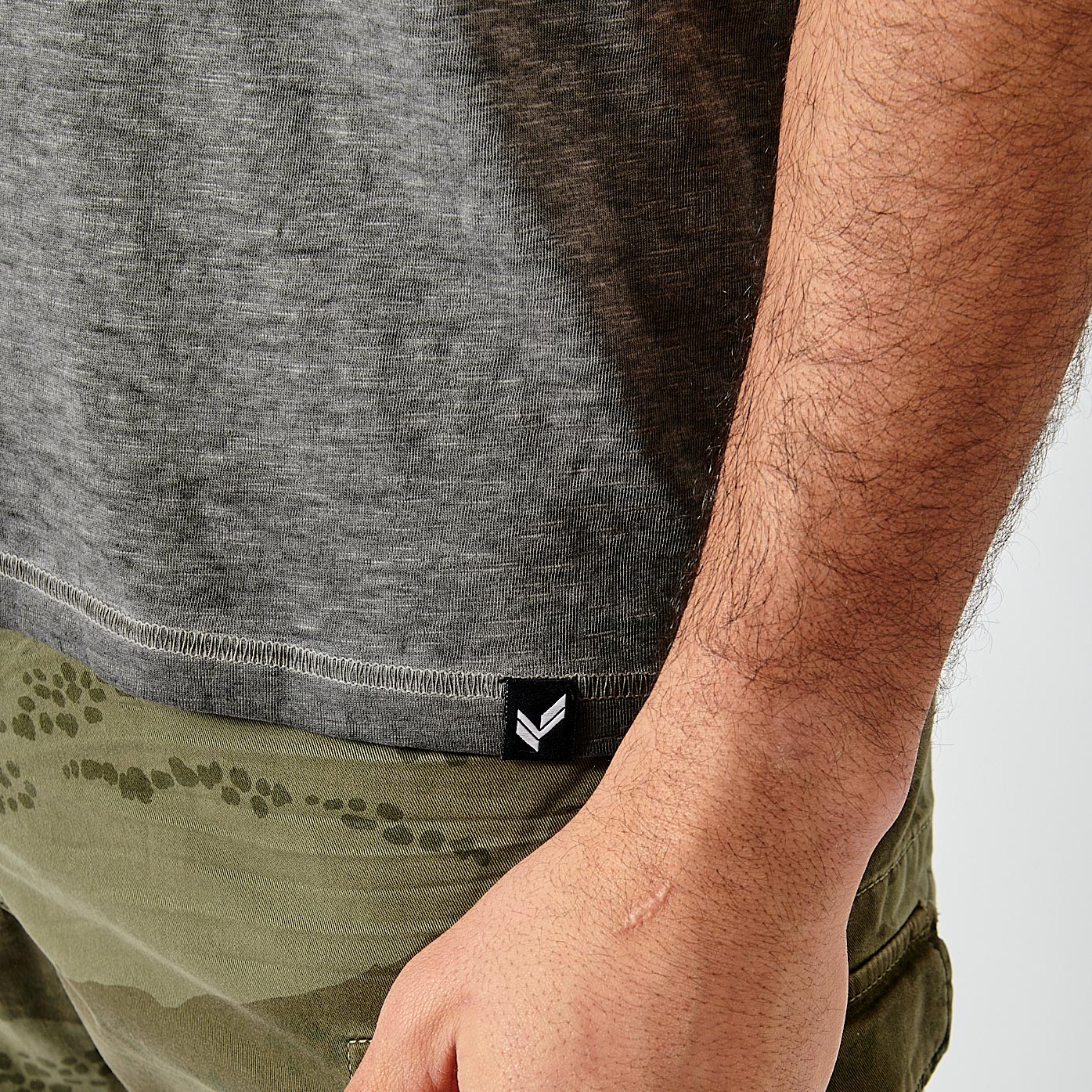 NASIR  T-shirt noir homme