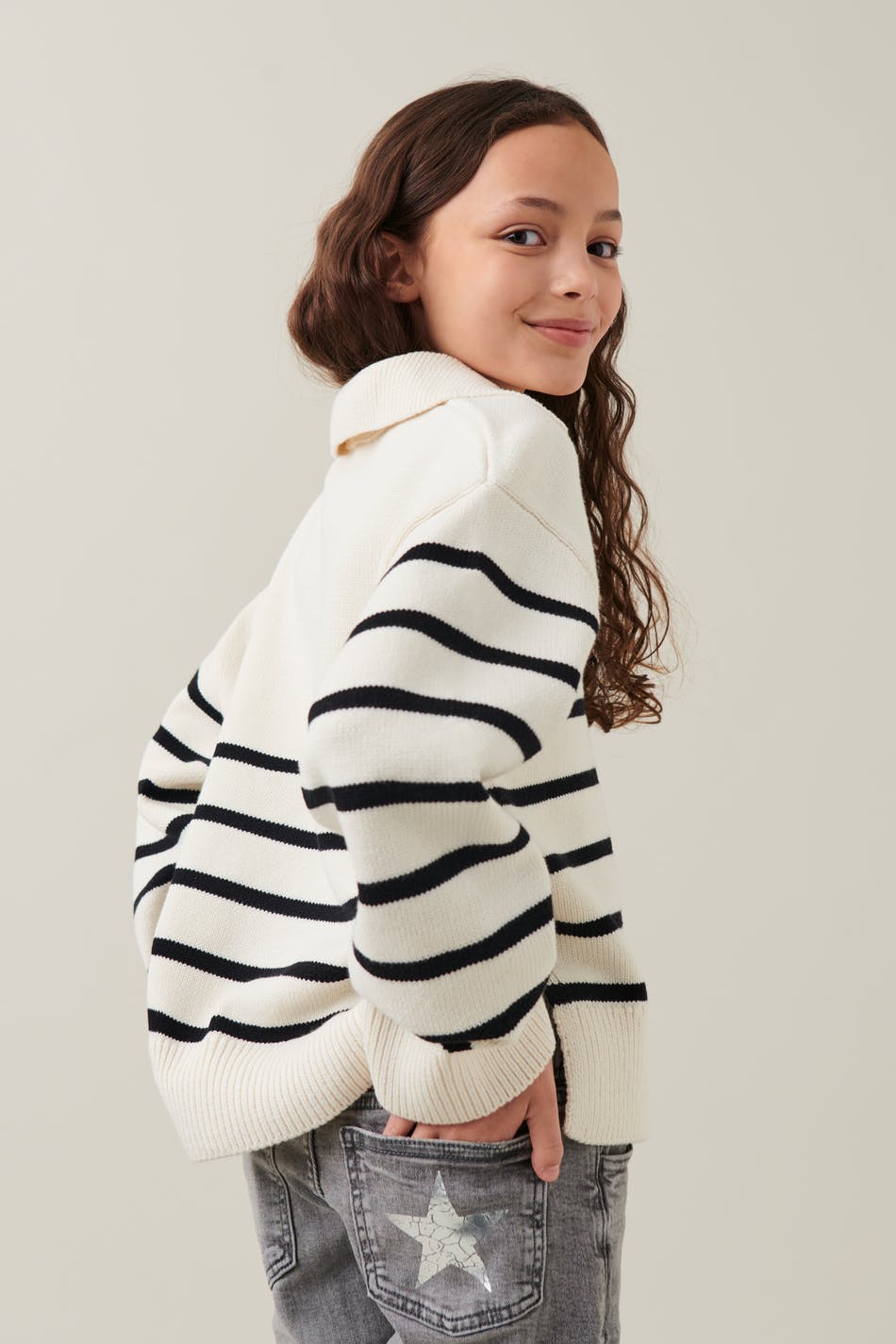 Y loose collar sweater