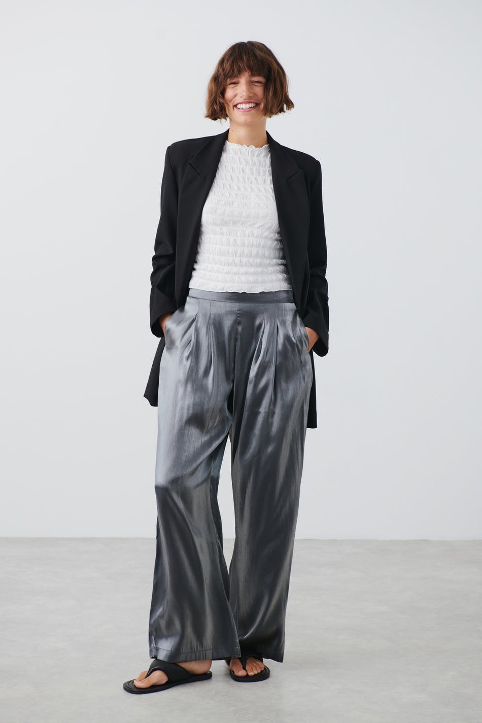 Fluid metallic trousers